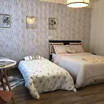 Petit Appartement Retro Francais Paris 10