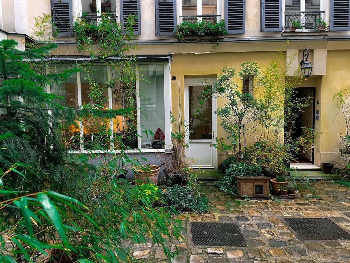 Apartment Petit Retro Francais 10 *